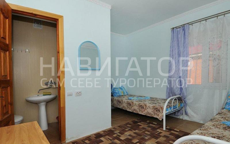 УЮТНЫЙ ДВОРИК - гостевой дом в Кучугуры