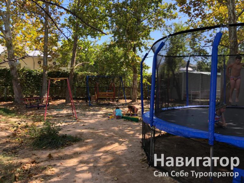 ЛОТОС - база отдыха в Голубицкая ЛОТОС - база отдыха в Голубицкая