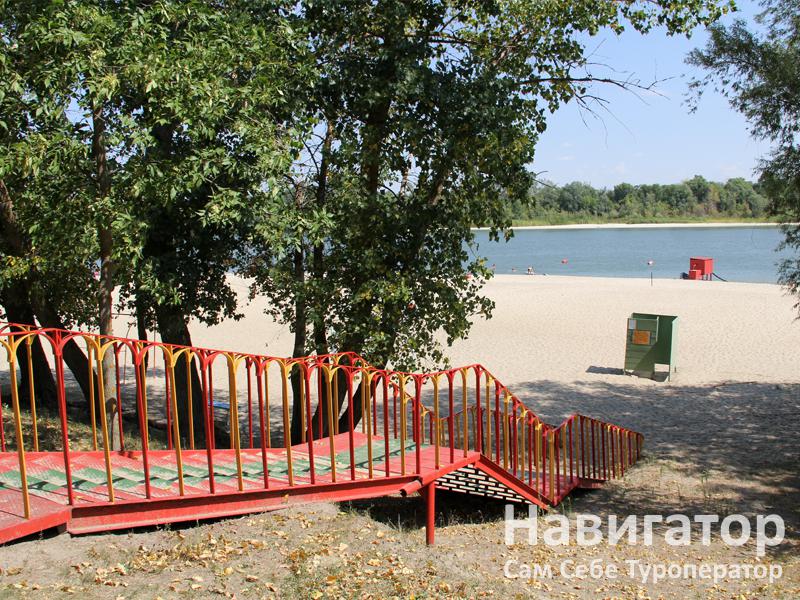 НЭВЗ - база отдыха на хуторе Калинин в Ростовская область