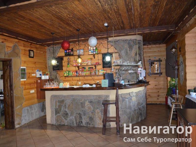 У скалы Монах - туристический комплекс в Хамышки с.