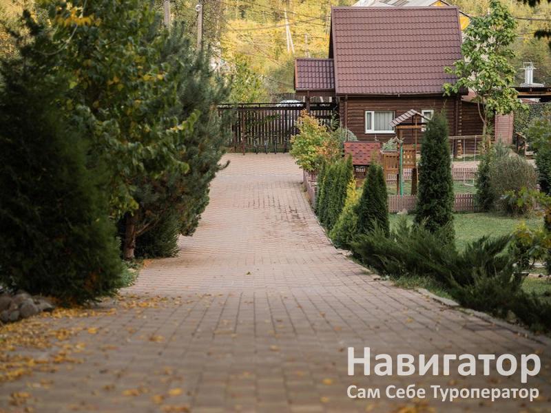 У скалы Монах - туристический комплекс в Хамышки с. У скалы Монах - туристический комплекс в Хамышки с.