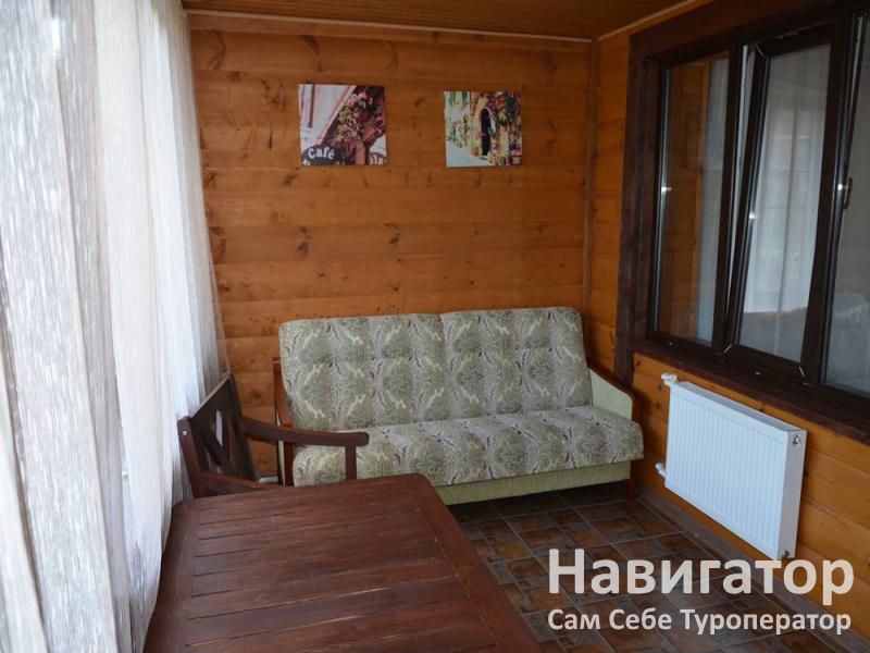 У скалы Монах - туристический комплекс в Хамышки с.