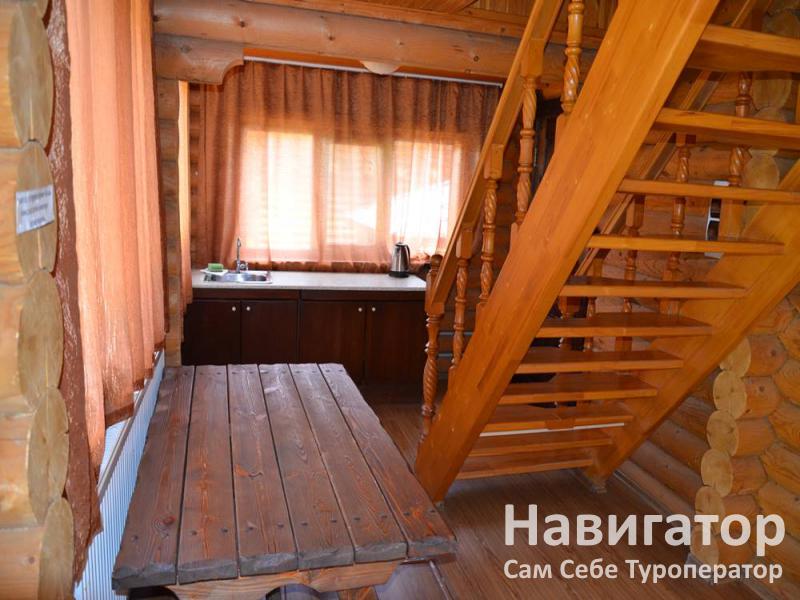 У скалы Монах - туристический комплекс в Хамышки с. У скалы Монах - туристический комплекс в Хамышки с.