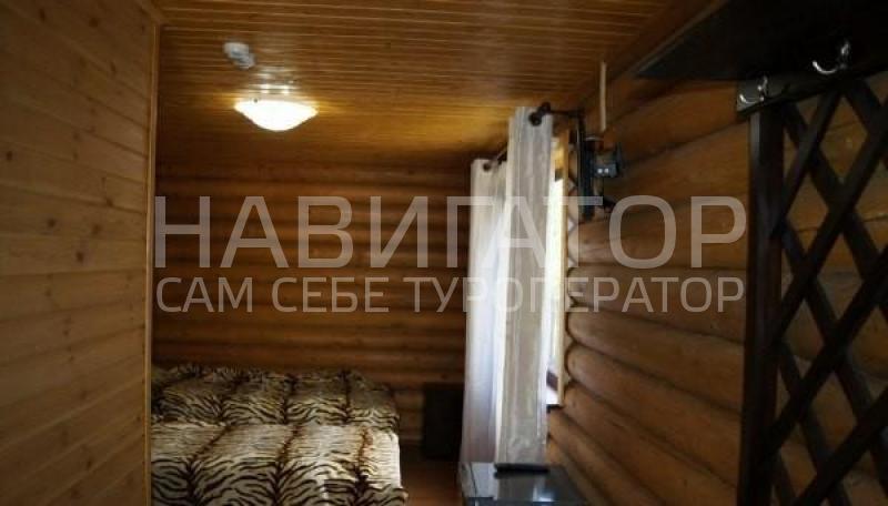 У скалы Монах - туристический комплекс в Хамышки с.