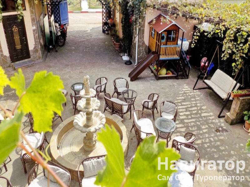 ЛУННЫЙ БРИЗ - пансионат в Керчь ЛУННЫЙ БРИЗ - пансионат в Керчь