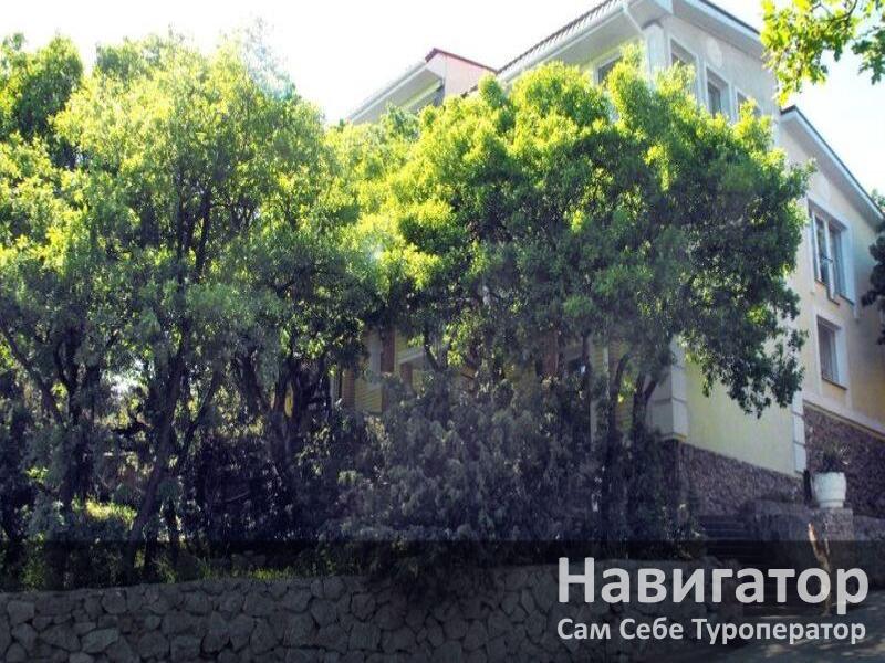 ГРИН ХИЛЗ (GREEN HILLS) - мини-гостиница в Алупка