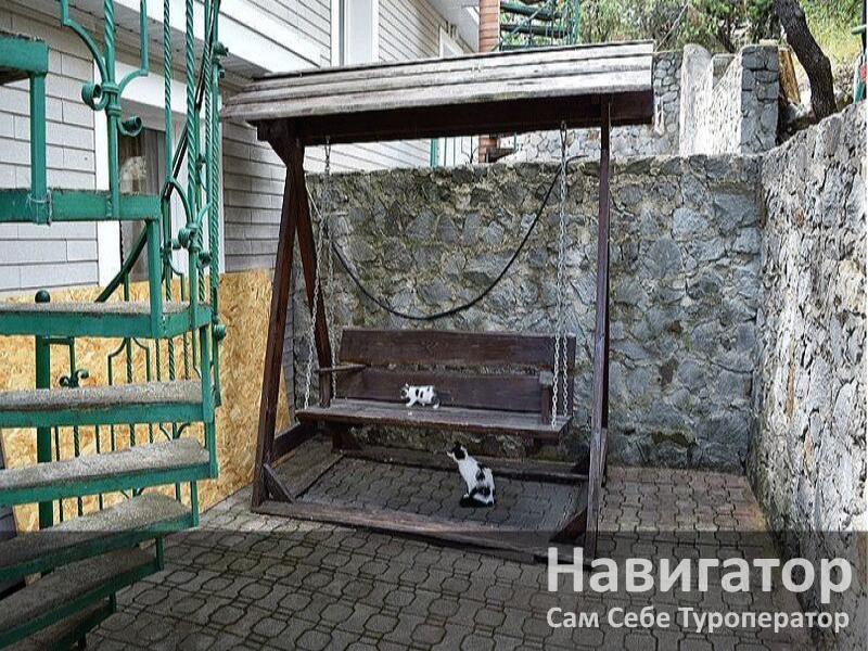 ГРИН ХИЛЗ (GREEN HILLS) - мини-гостиница в Алупка