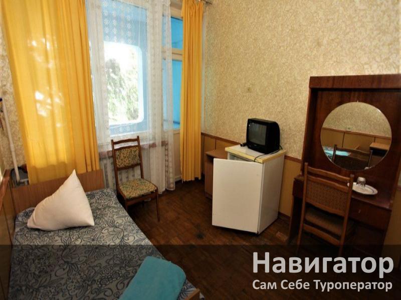 АЛУПКИНСКИЙ ЦВКС - санаторий в Алупка АЛУПКИНСКИЙ ЦВКС - санаторий в Алупка