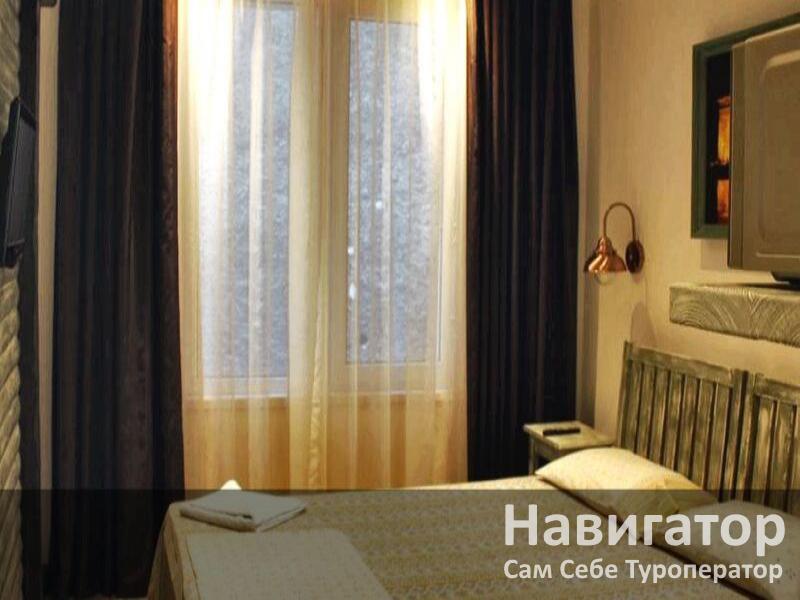 ЛЕТНИЙ ДВОРИК - пансионат в Алупка ЛЕТНИЙ ДВОРИК - пансионат в Алупка