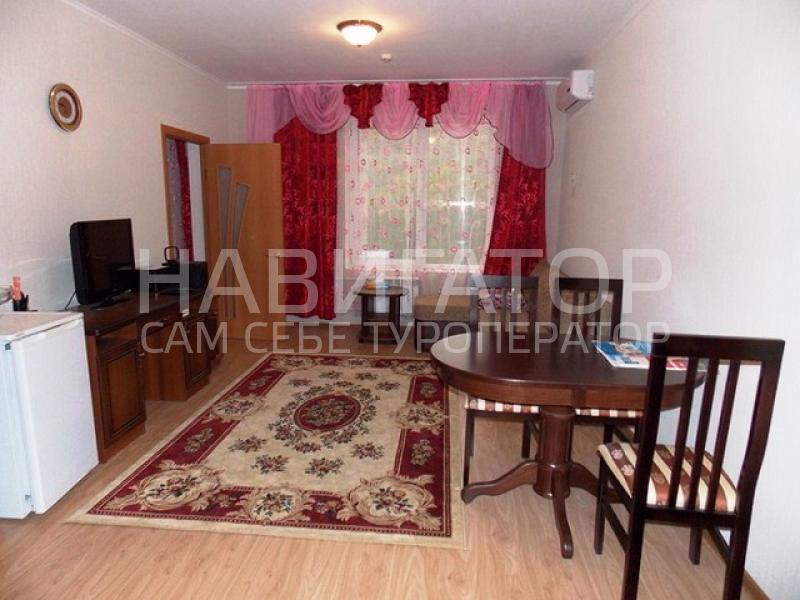 ЗАМОК - пансионат в Бытха мкр. ЗАМОК - пансионат в Бытха мкр.