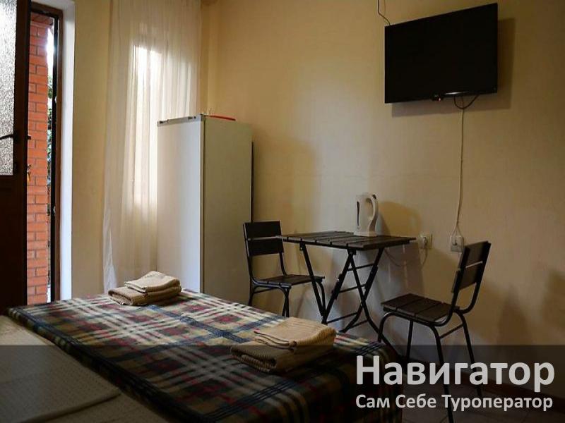 АНГЕЛ - гостевой дом в Геленджик (Толстый мыс)