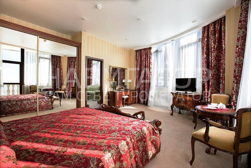 DOLPHIN - hotel*** в Центр DOLPHIN - hotel*** в Центр