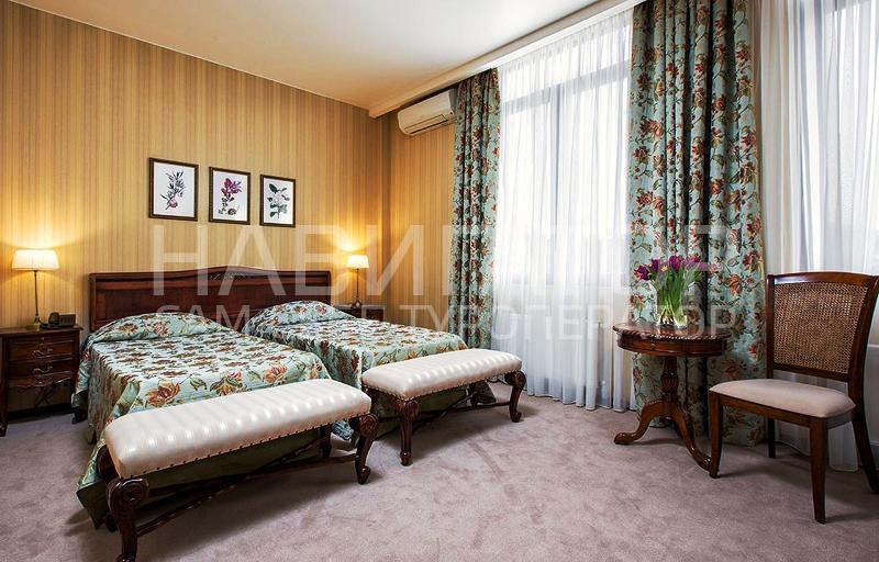 DOLPHIN - hotel*** в Центр DOLPHIN - hotel*** в Центр