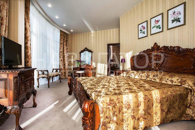 DOLPHIN - hotel*** в Центр DOLPHIN - hotel*** в Центр