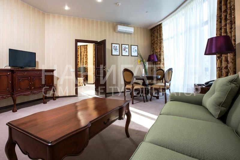 DOLPHIN - hotel*** в Центр DOLPHIN - hotel*** в Центр