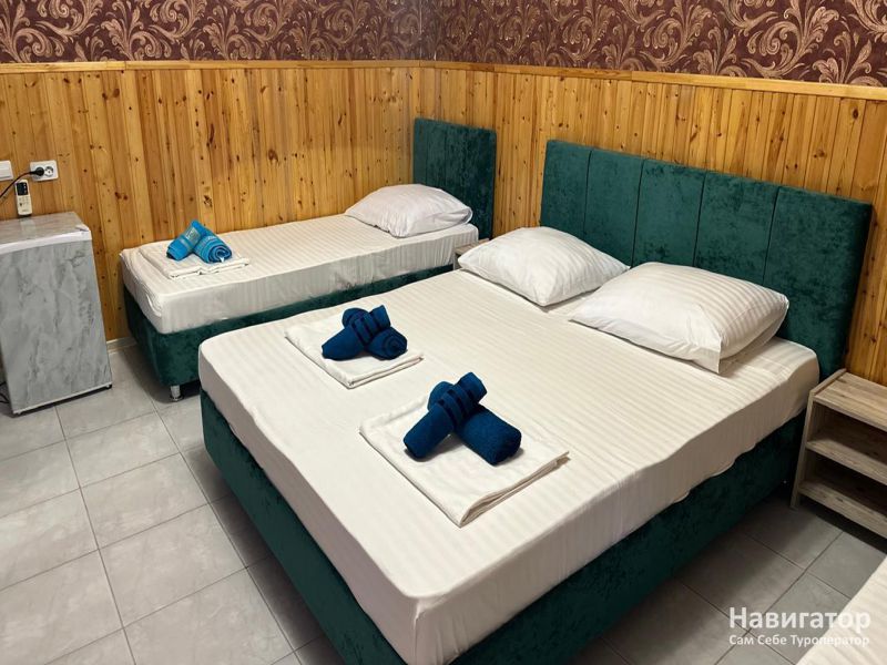 ЗОЛОТАЯ КОРОНА - гостевой дом в Цандрыпш пос. ЗОЛОТАЯ КОРОНА - гостевой дом в Цандрыпш пос.