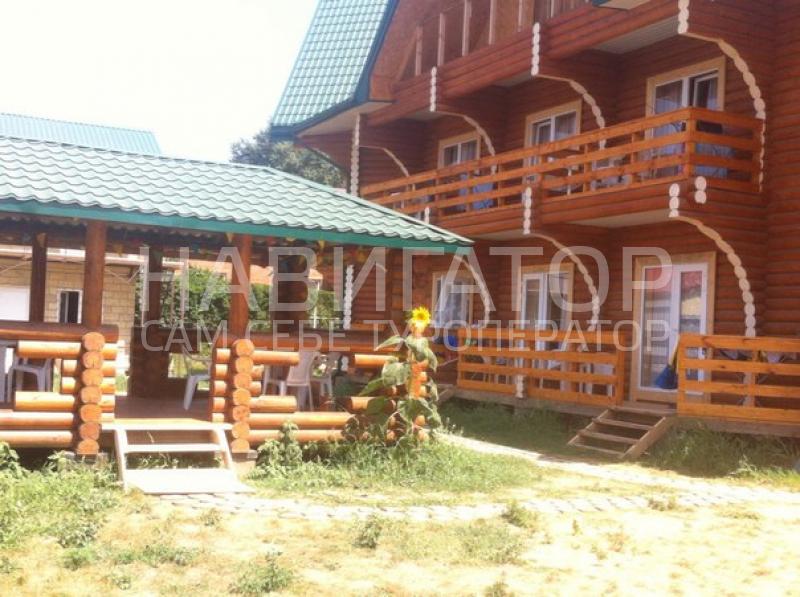 ЯНТАРНАЯ СОСНА - гостевой дом в Кучугуры ЯНТАРНАЯ СОСНА - гостевой дом в Кучугуры