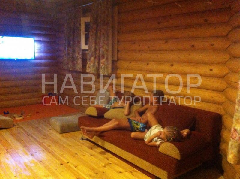 ЯНТАРНАЯ СОСНА - гостевой дом в Кучугуры ЯНТАРНАЯ СОСНА - гостевой дом в Кучугуры