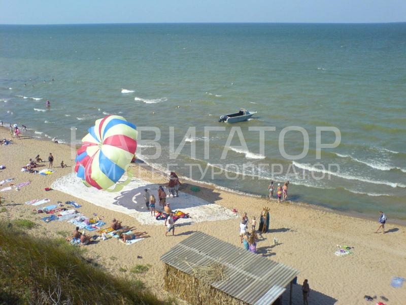 ЯНТАРНАЯ СОСНА - гостевой дом в Кучугуры ЯНТАРНАЯ СОСНА - гостевой дом в Кучугуры