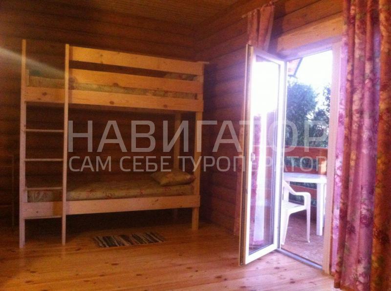 ЯНТАРНАЯ СОСНА - гостевой дом в Кучугуры ЯНТАРНАЯ СОСНА - гостевой дом в Кучугуры