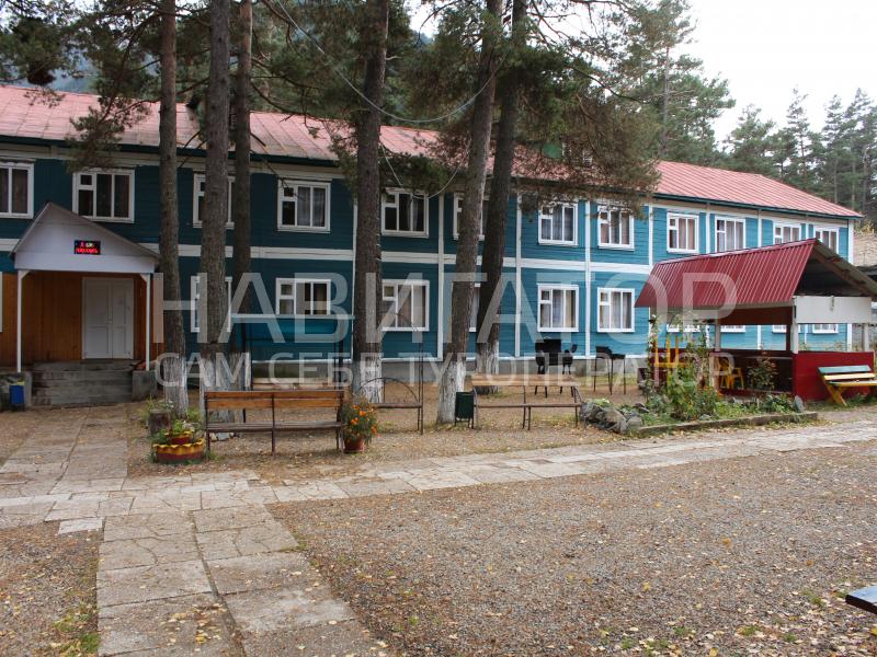 СНЕЖНАЯ - турбаза (синий корпус) в Архыз СНЕЖНАЯ - турбаза (синий корпус) в Архыз