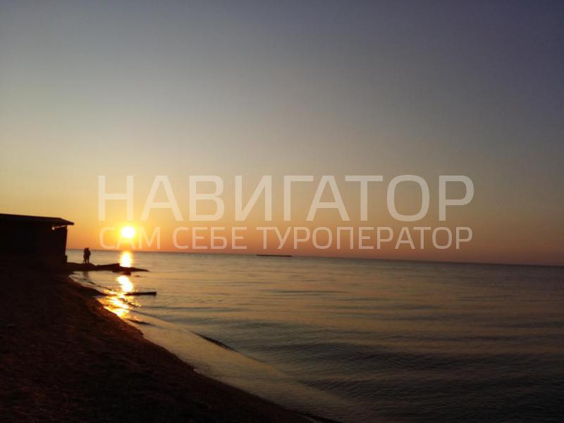 НА НАБЕРЕЖНОЙ- база отдыха в Голубицкая