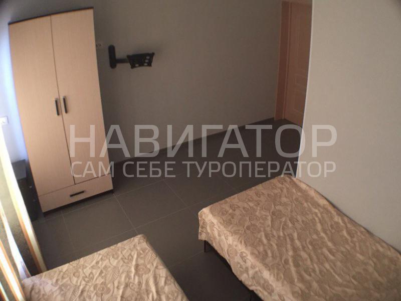 ЕЛЕНА - гостевой дом в Село Великовечное ЕЛЕНА - гостевой дом в Село Великовечное