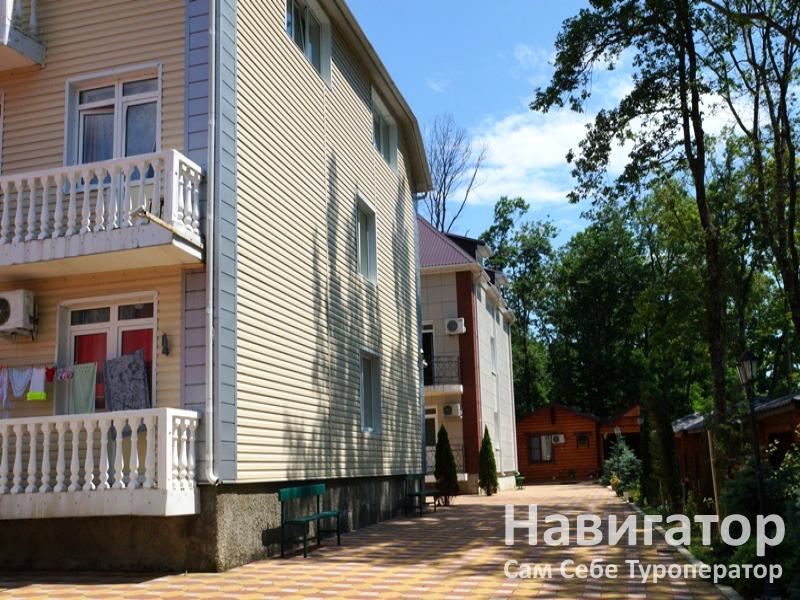 ЛАЗУРИТ- база отдыха в Агой